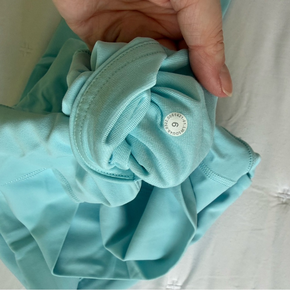 Lululemon Align Pockets Icing Blue Sz 6 - Picture 2 of 4